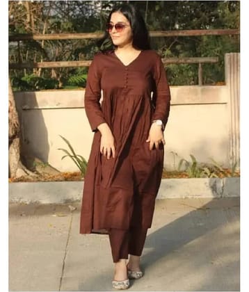 ETZIN Women Rayon Solid Flared Kurti With Pants ( Brown )