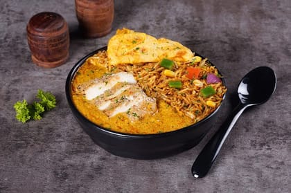 Mughlai Grilled Chicken Rice Bowl With Omelette (Protein-25g)