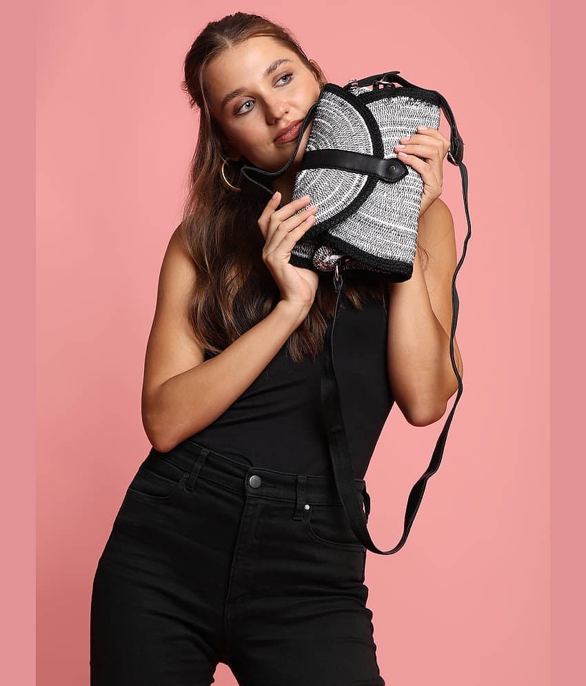 ENSAC Sling Bag Jute Set of 1 ( Black )