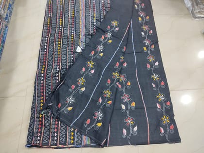 Khesh Kantha - Midnight Floral Vine Khesh Kantha - Midnight Floral Vine