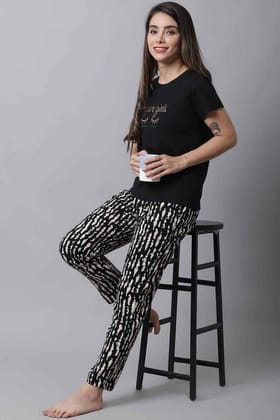 Black Color Abstract Printed Viscose Rayon Nightsuit For Women-s