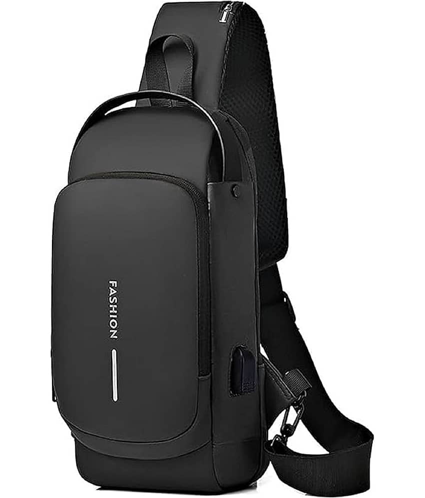 Shopeleven Black Solid Messenger Bag
