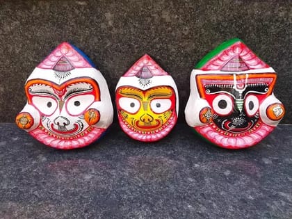 Tisser Handmade paper mache jagannath mask