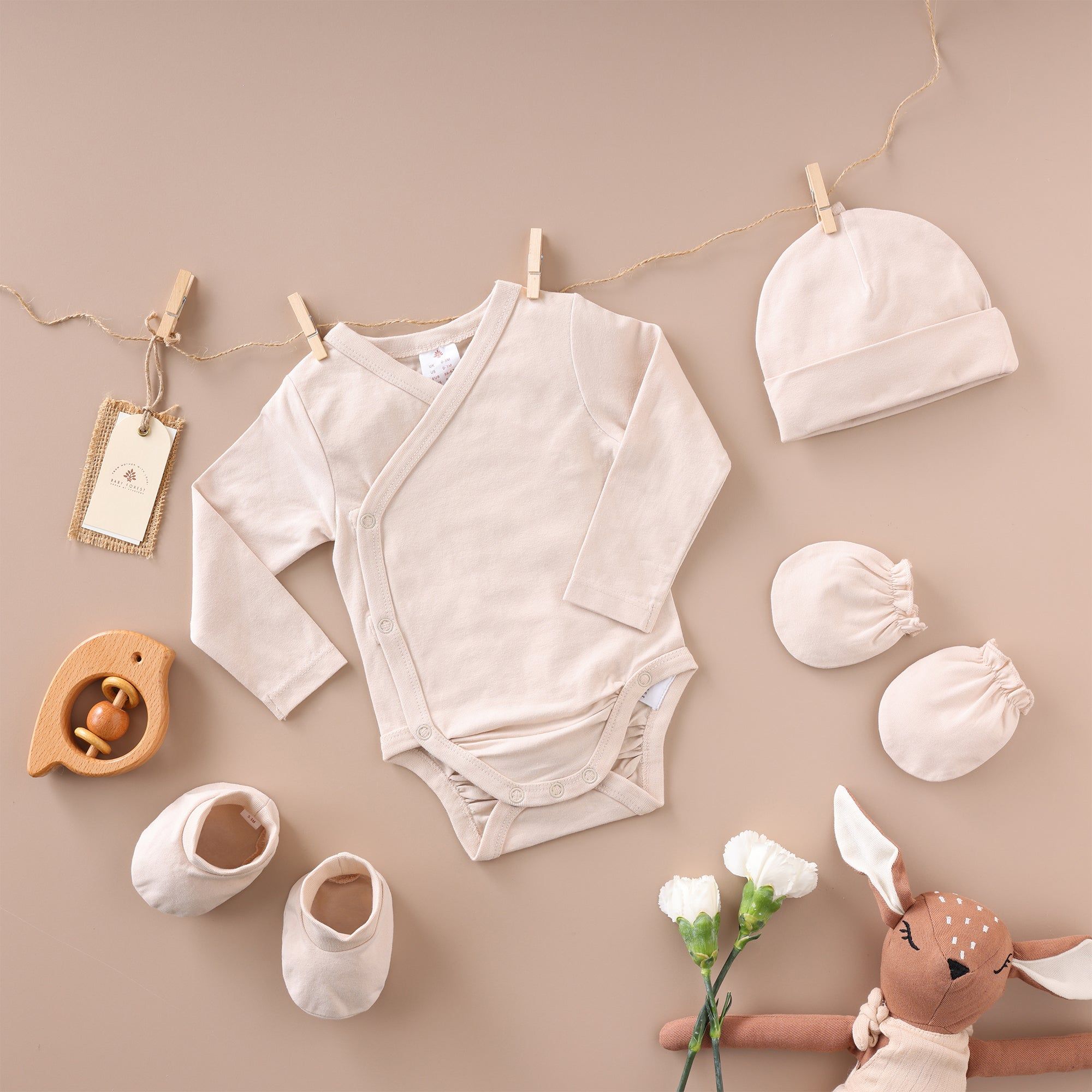 Poshaak Overlap Baby Bodysuit-Bleach Sand / 0-3 months with Cap Mittens and Booties