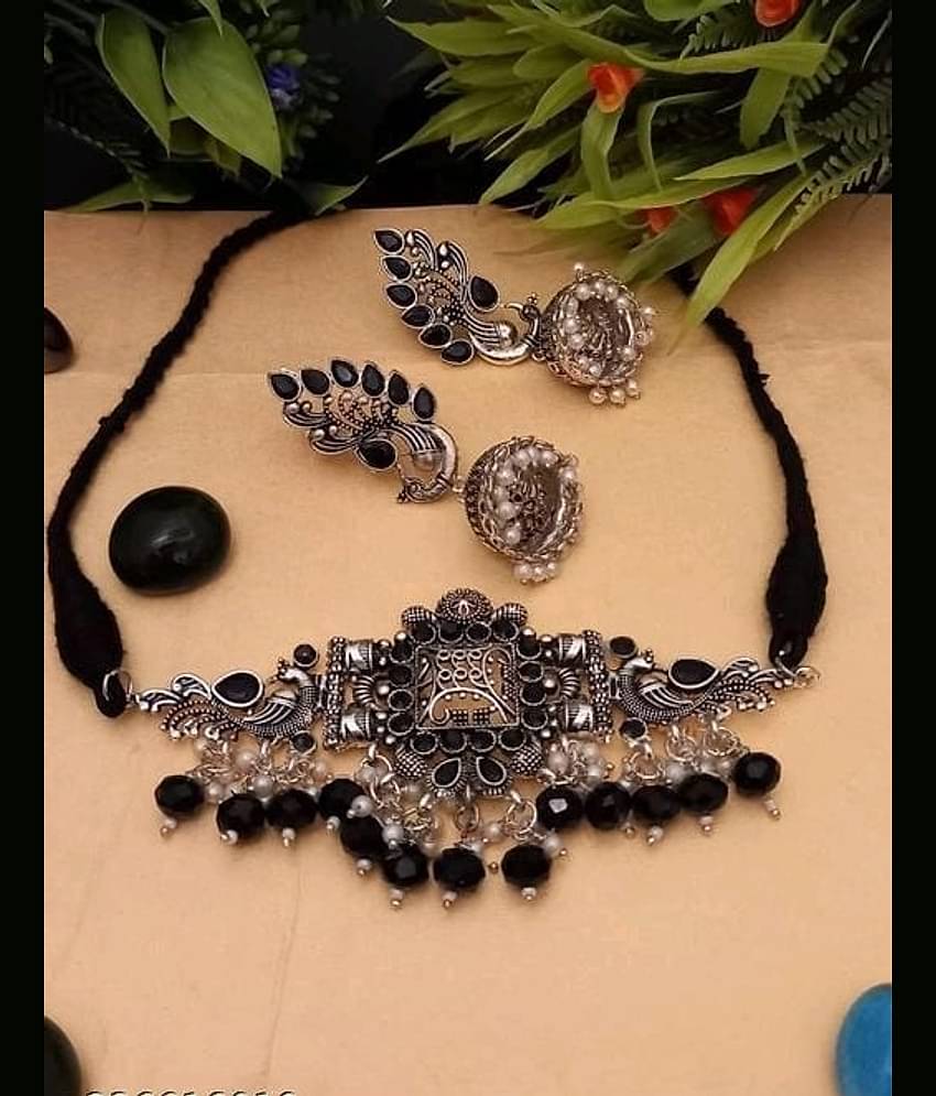 Samridhi DC Silver Alloy Necklace Set ( Pack of 1 )