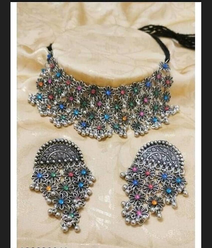 Samridhi DC Silver Alloy Necklace Set ( Pack of 1 )