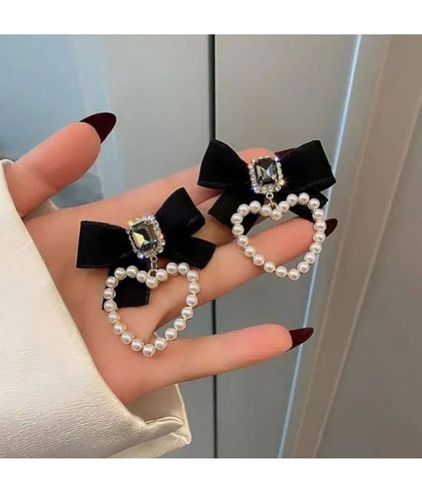 Thrillz Black Drop Earrings ( Pack of 2 )