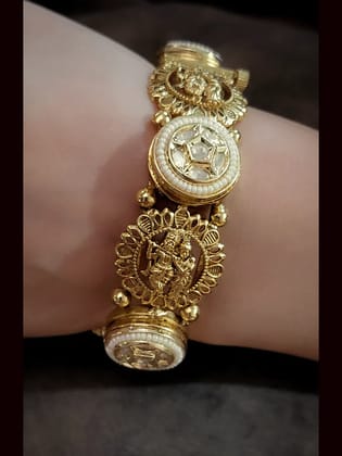 Set of two openable Radha Krishna and kundan circular tukdi kadas-2'2