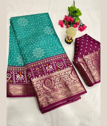 Rangtulika Ethnics Cotton Printed Saree With Unstitched Blouse Piece ( Teal )