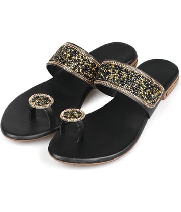 Footprints Black Women's Kolhapuris