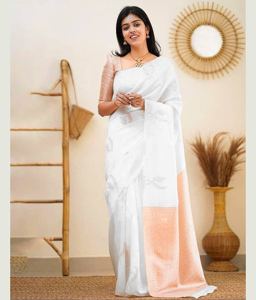 Samah Silk Woven Saree With Unstitched Blouse Piece ( White )
