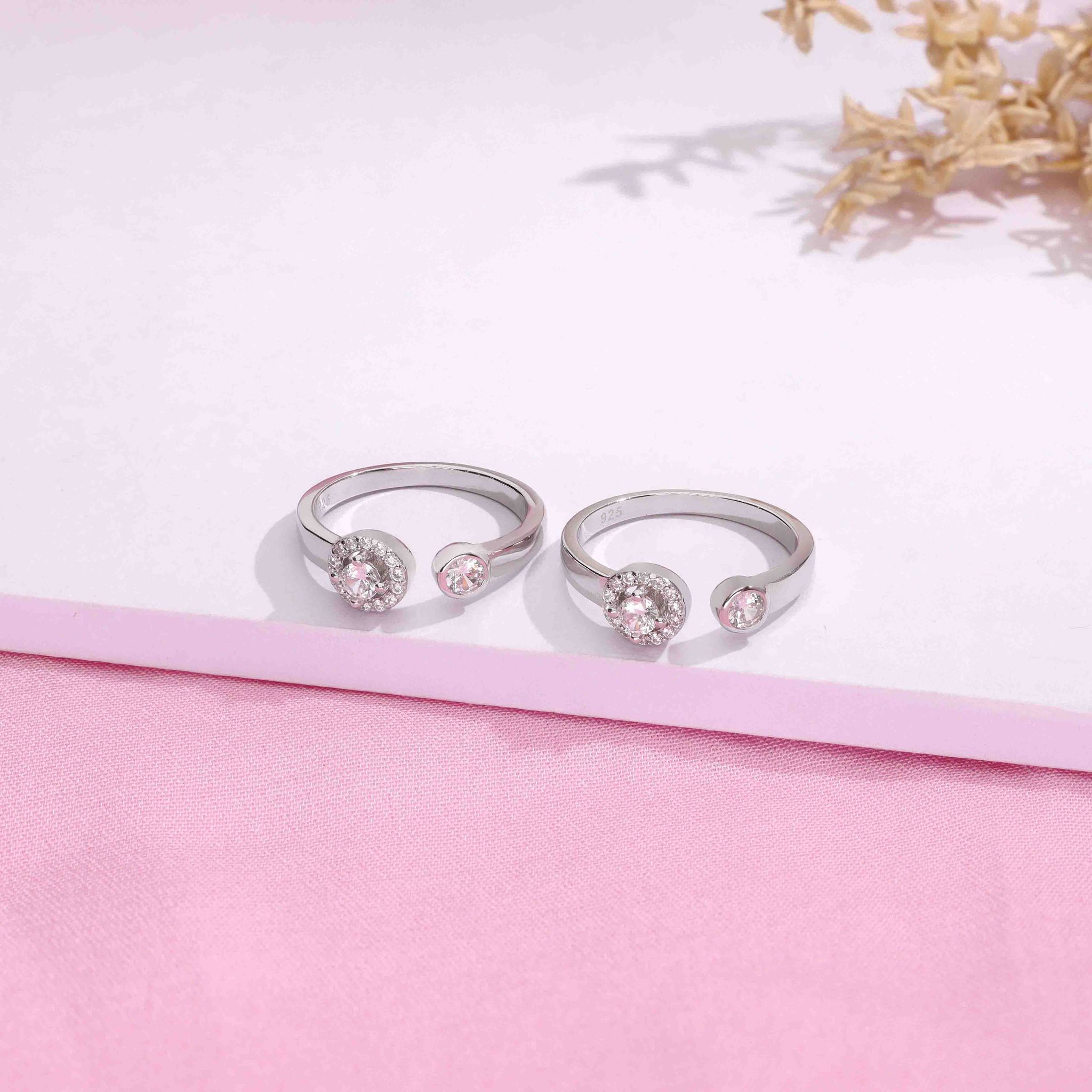 Classic Zircon Silver Toe Ring-White Stone / Silver