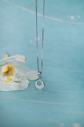 Little Circle Aura Sterling Silver Pendant-With Chain / Silver