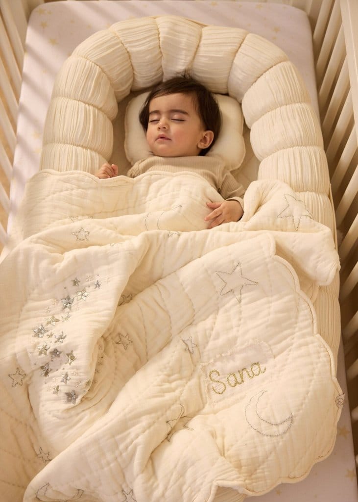 The Cloud - Ecru Sleep Nest  + Luna Blanket