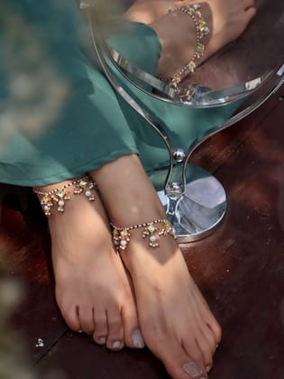 Nora Red Kundan Anklets- Pair of 2-Red