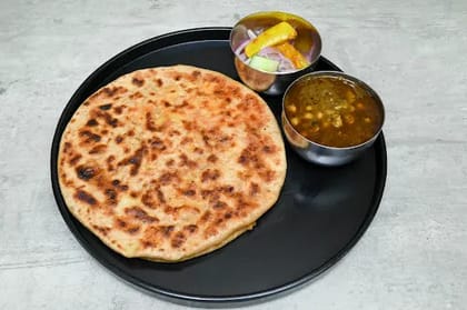 Tawa Aloo Pyaaz Paratha Thali Tawa Aloo Pyaaz Paratha Thali