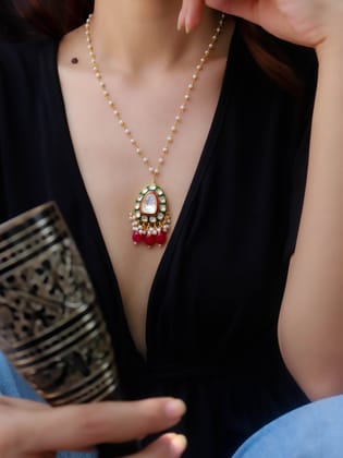 Binal Red Polki Pendant Necklace-Red
