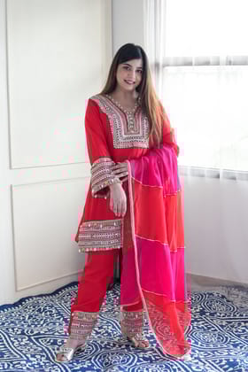 Aina Red Lace Detailing Suit Set-XL