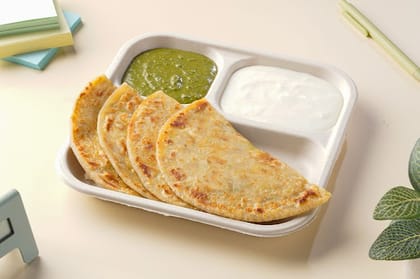 Gobi Paratha With Curd And Green Chutney