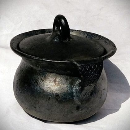 Longpi Black Pottery Cooking Pot with Lid