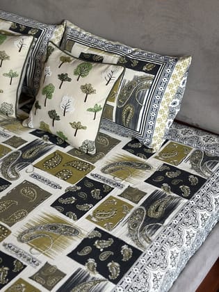 KRI India The Minimalist Green Paisley Budget Bedsheet Set| Green | Cream, Navy Blue & Mehendi Green  | 103x107 inches  | Wash & Care | 100% Cotton | Handcrafted in India. 100% organic & natural.