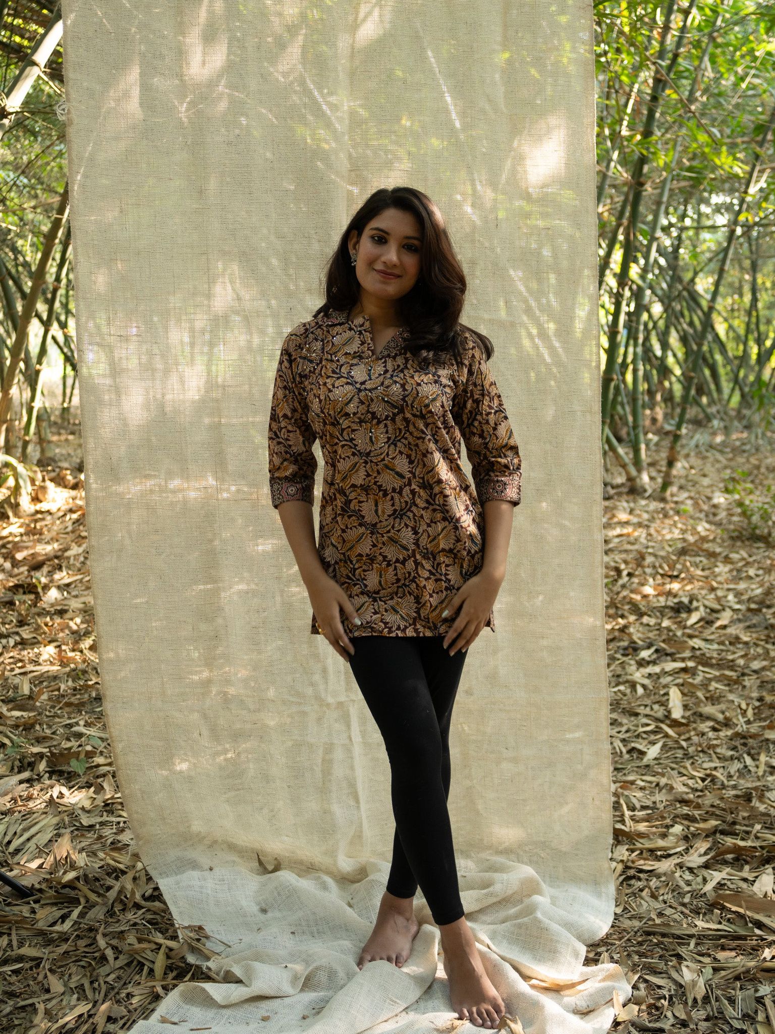 Short hand crafted Kurta-M