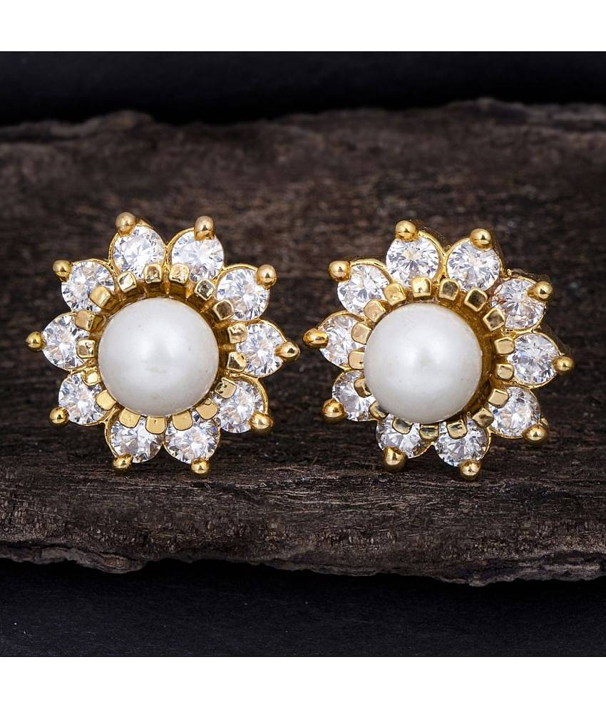 Sukkhi Resplendent Sunflower Gold Plated Stud Earring For Women