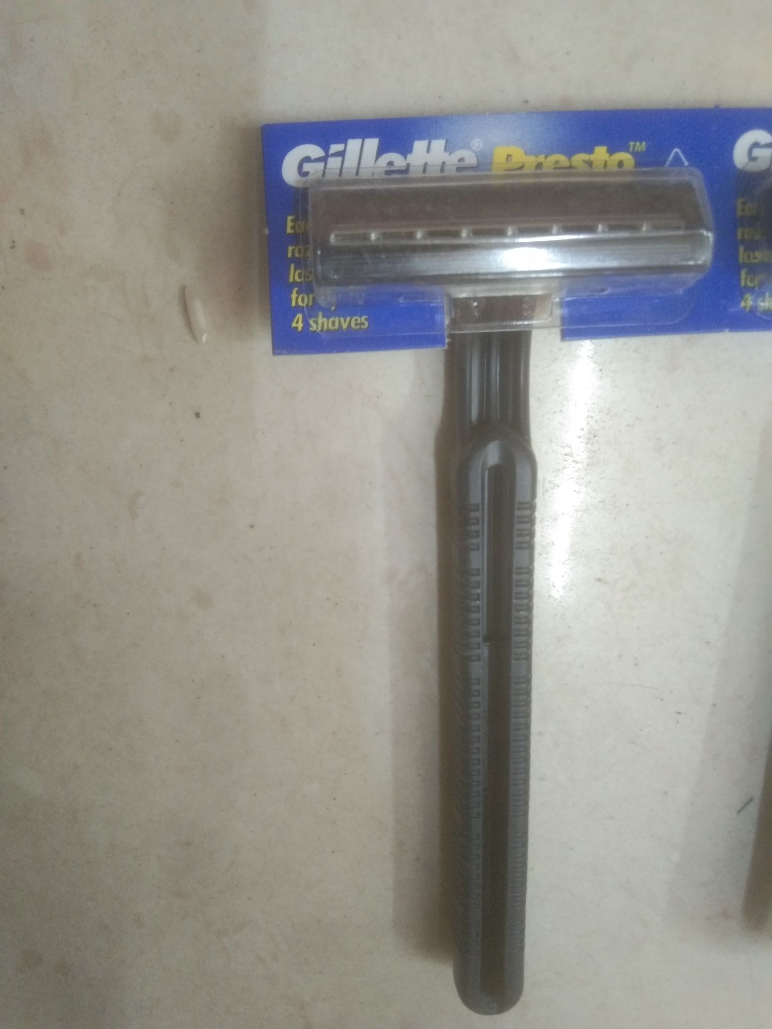 Gillete presto razor