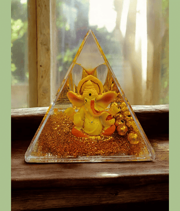 PAYSTORE Glass Fengshui Pyramid