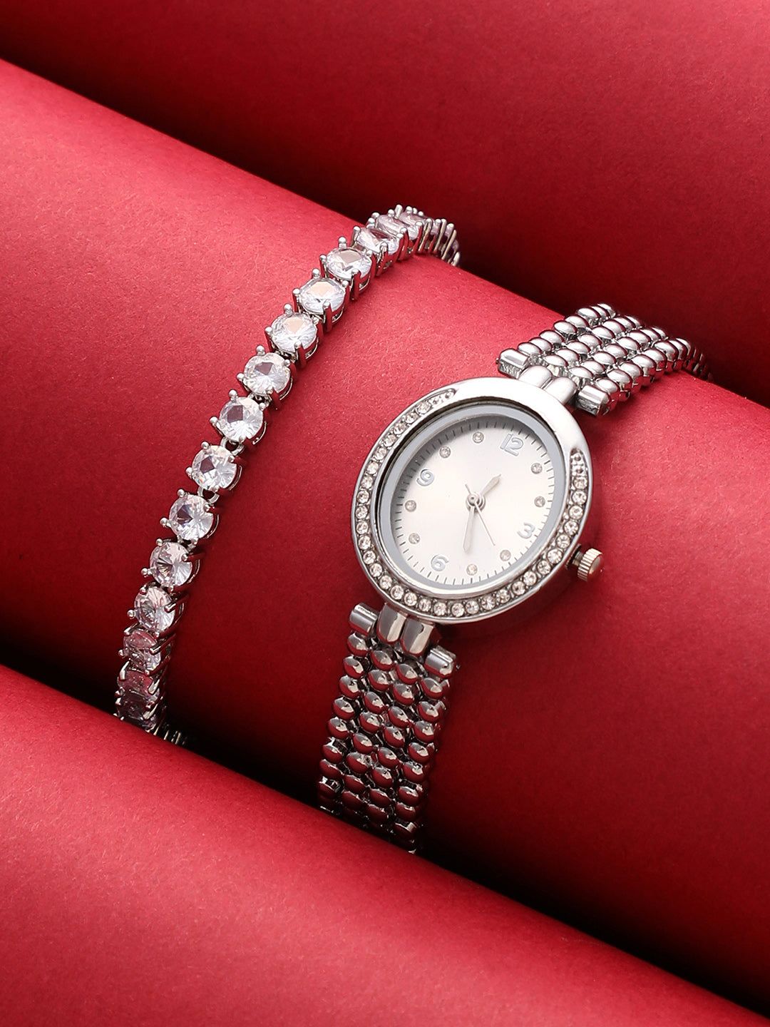 The-Dotted-Oval-Watch-With-Bracelet-Combo-Watch Combos