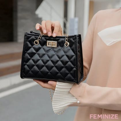 Fashion Rhomboid Grid Women Shoulder Crossbody Bag PU Leather Button Underarm Luxury Chain Bags Lady Small Square Handbag Totes Fashion Rhomboid Grid Women Shoulder Crossbody Bag PU Leather Button Underarm Luxury Chain Bags Lady Small Square Handbag Totes