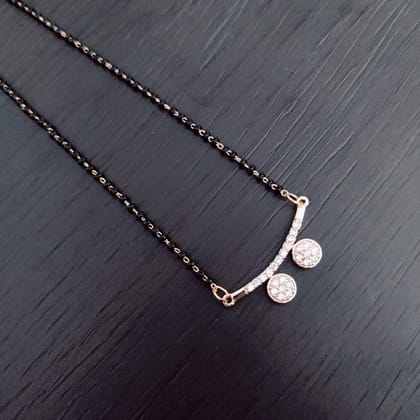 Luminous Affection Mangalsutra-White / Rose Gold