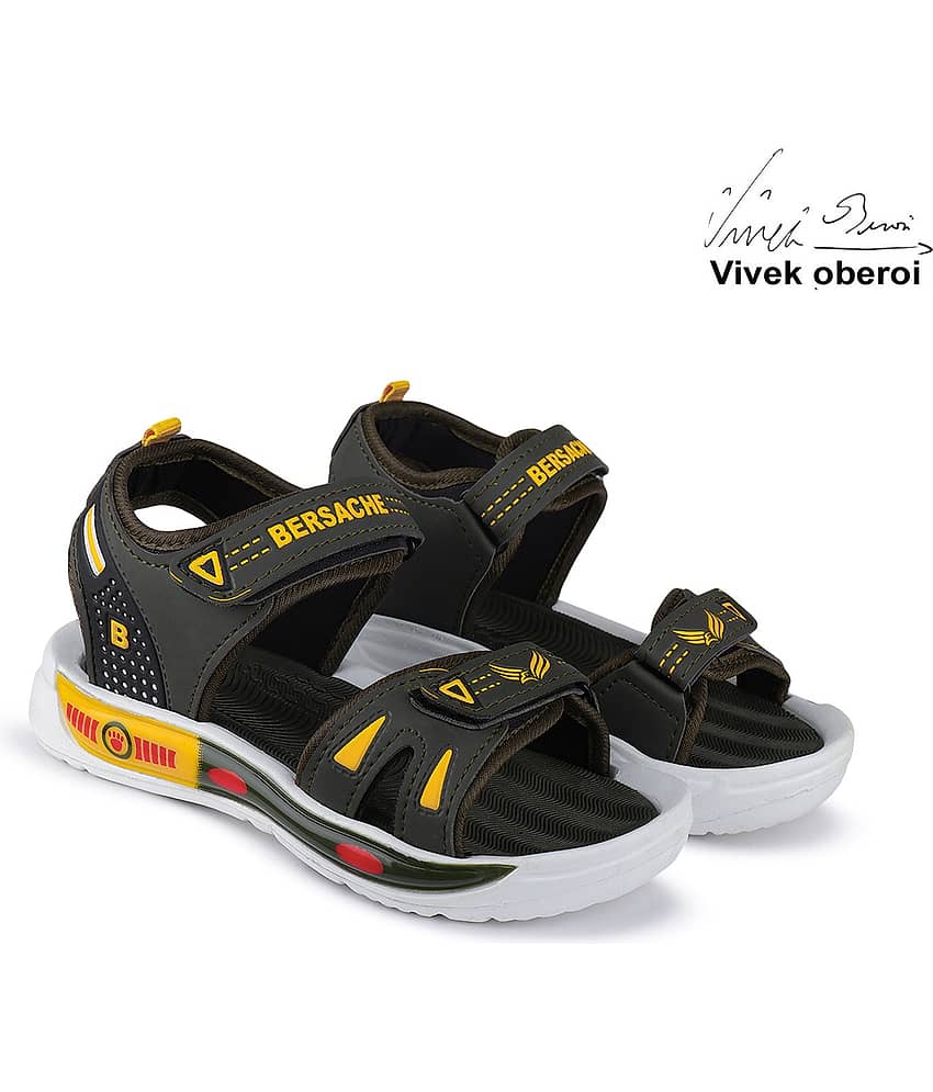 Bersache Lightweight Stylish Sandal With High Quality Sole For Kids (Black)