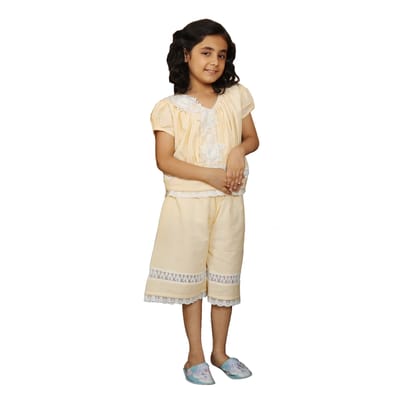 DE CHEVALERiE en Rouge- Imperial Sunflower Nightdress - Yellow  6- 7 Years