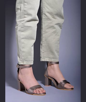 Shoetopia - White Women's Sandal Heels