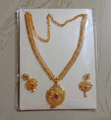 Elegant Gold Plated Necklace Set with Earrings Elegant Gold Plated Necklace Set with Earrings