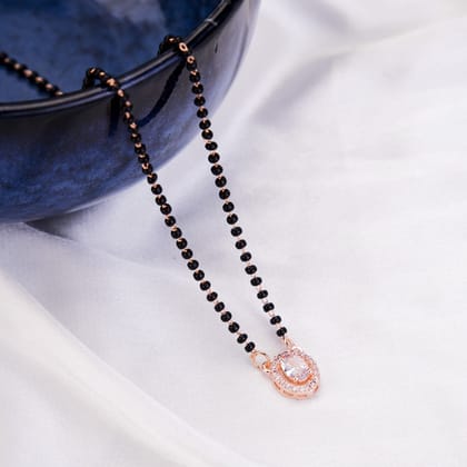 Rosy Aura Mangalsutra-White / Rose Gold / 18"