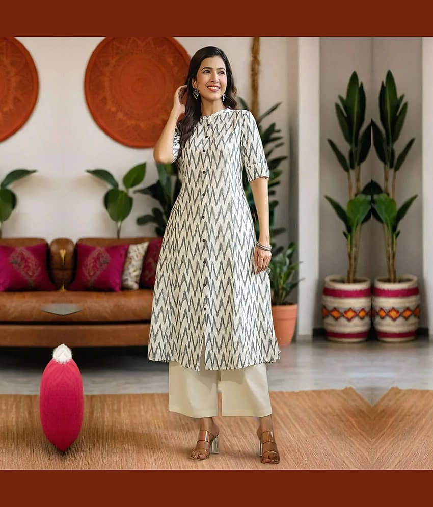 AMIRA'S INDIAN ETHNICWEAR Cotton Printed Front Slit Women's Kurti - White ( Pack of 1 )