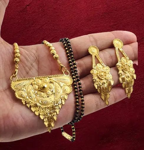 Exquisite Gold Mangalsutra Necklace and Earrings Set