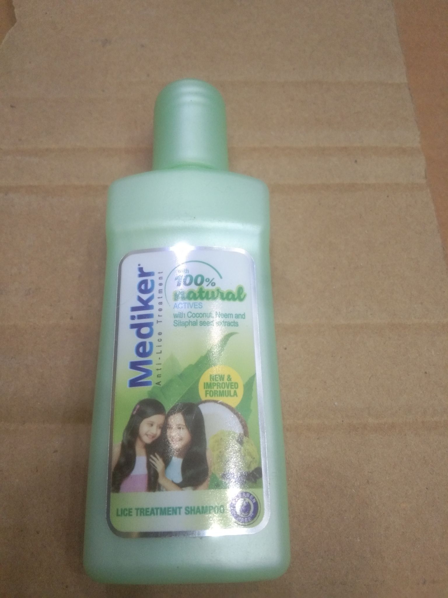 Mediker Anti-lice treatment With 100% Natural Actives With coconut, neem and Sitaphal seed extracts New & Improved For la Lice treatment shampoo Ste 