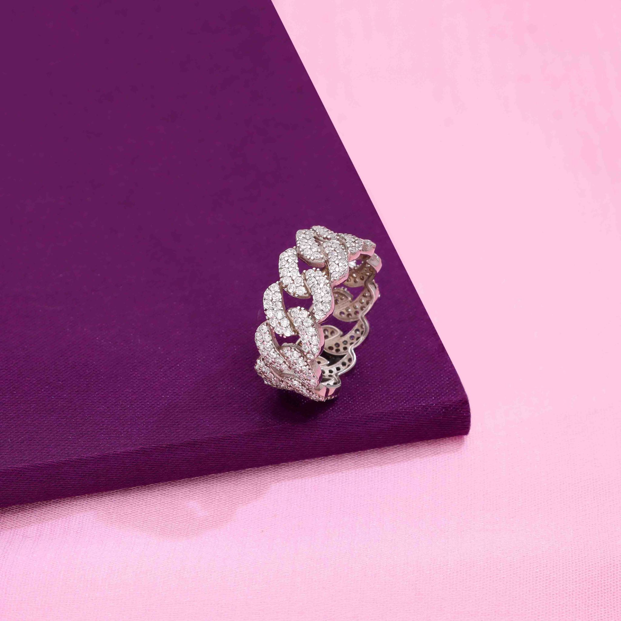 Interlocked Intricacy Statement Silver Ring-White Stone / Silver / US 7 (17.5 mm Diameter)