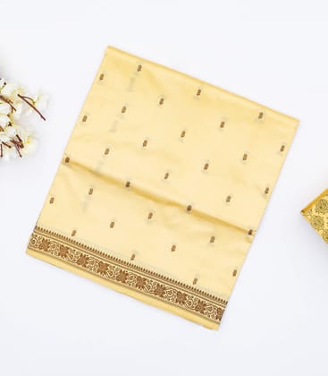 Cream Banarasi Silk Saree With Floral Motifs-Cream