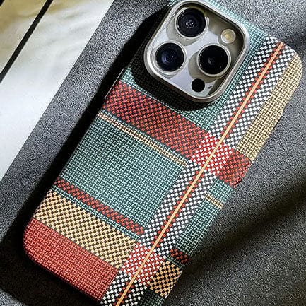 iPhone Series Mixneer Warm Flannel Plaid Cloth iPhone Case-iPhone 13 Pro