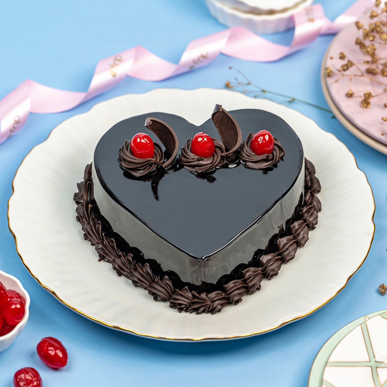 Chocolate Truffle Heart Cake Half Kg