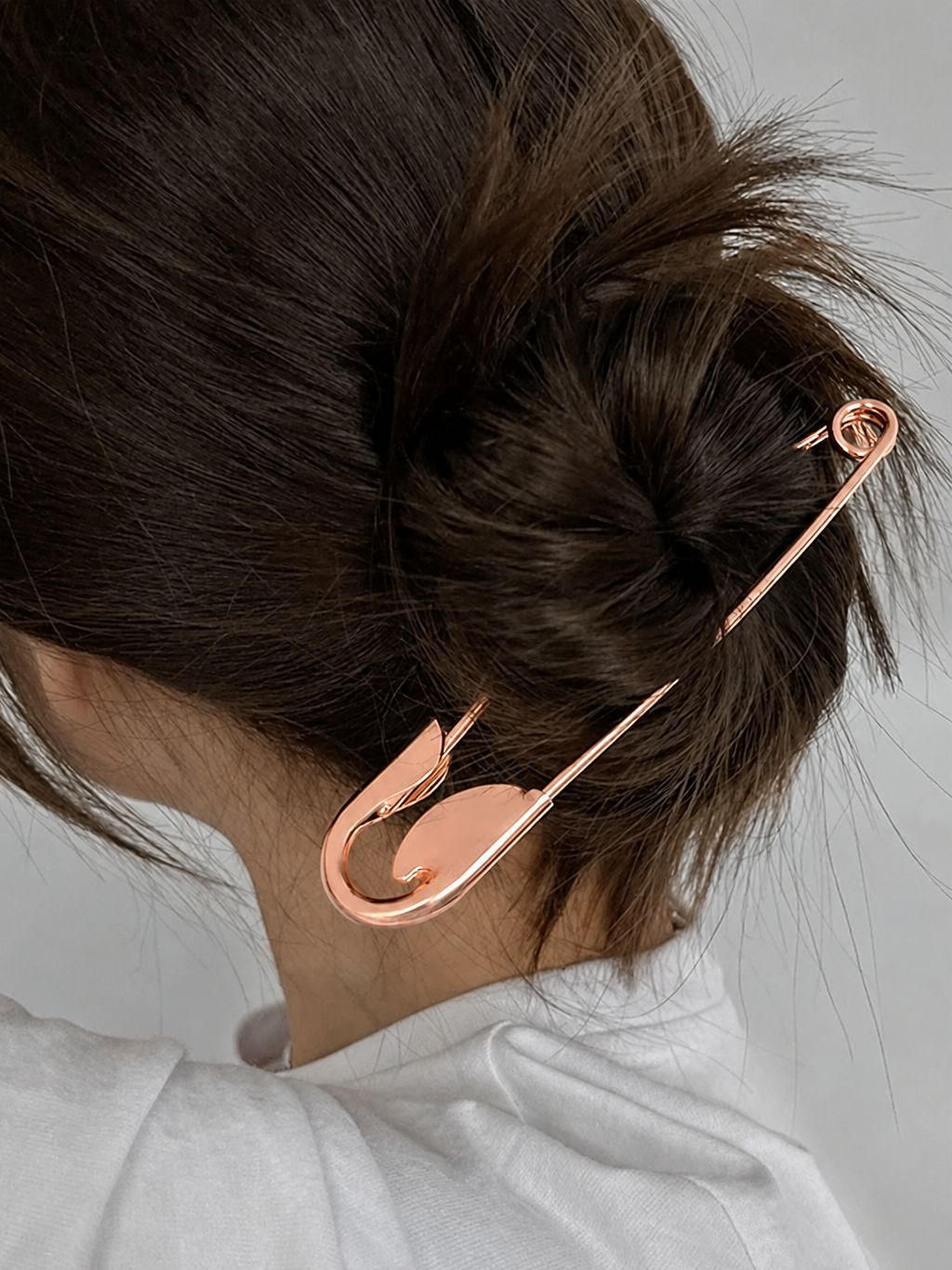 Ishkaara Safety Pin Hair Clip