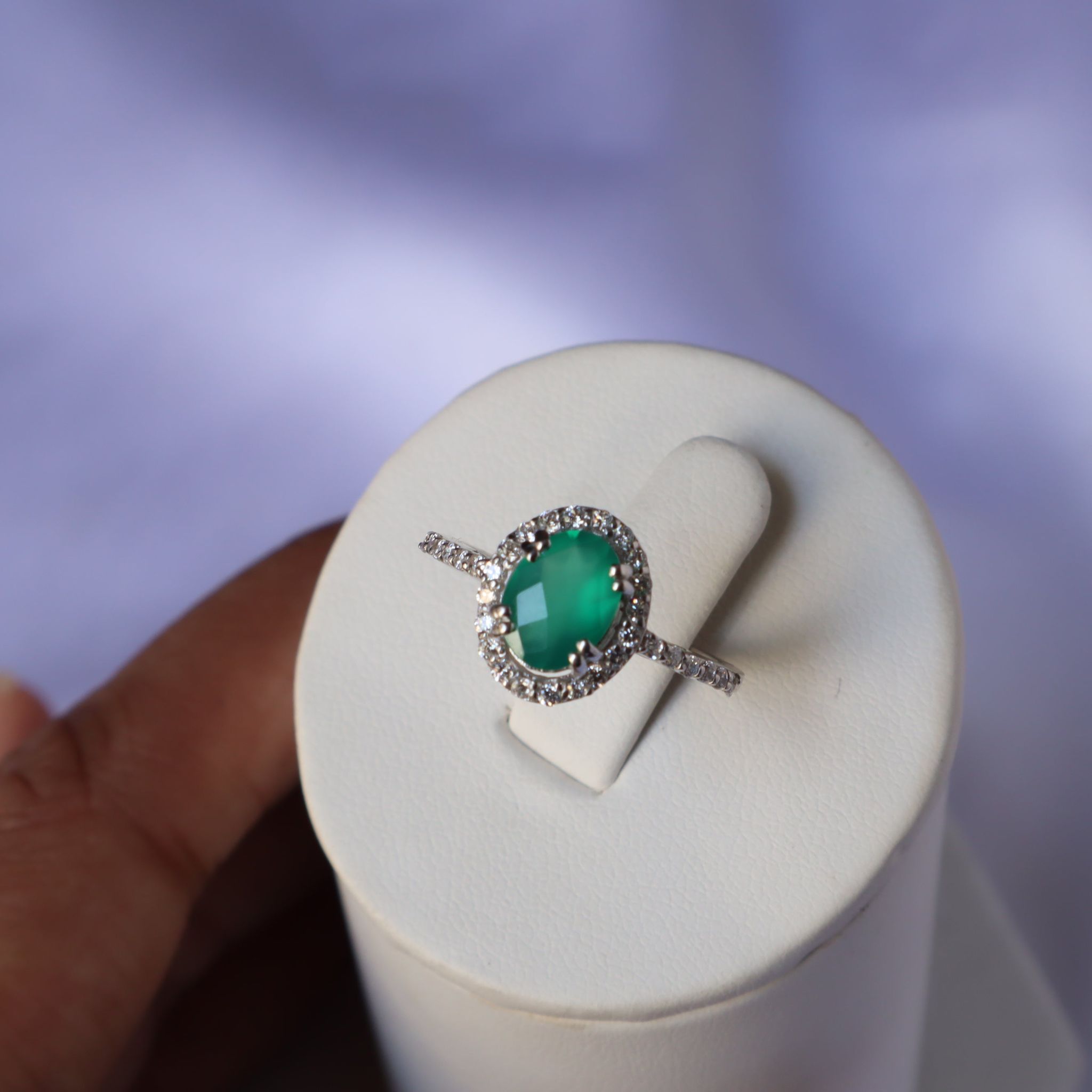 Green Onyx Oval Ring-US 6