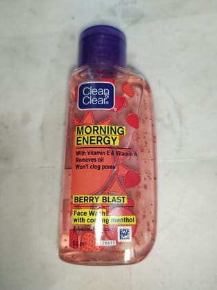 Clean & Clear Morning Energy Berry blast Face wash With cooling menthol