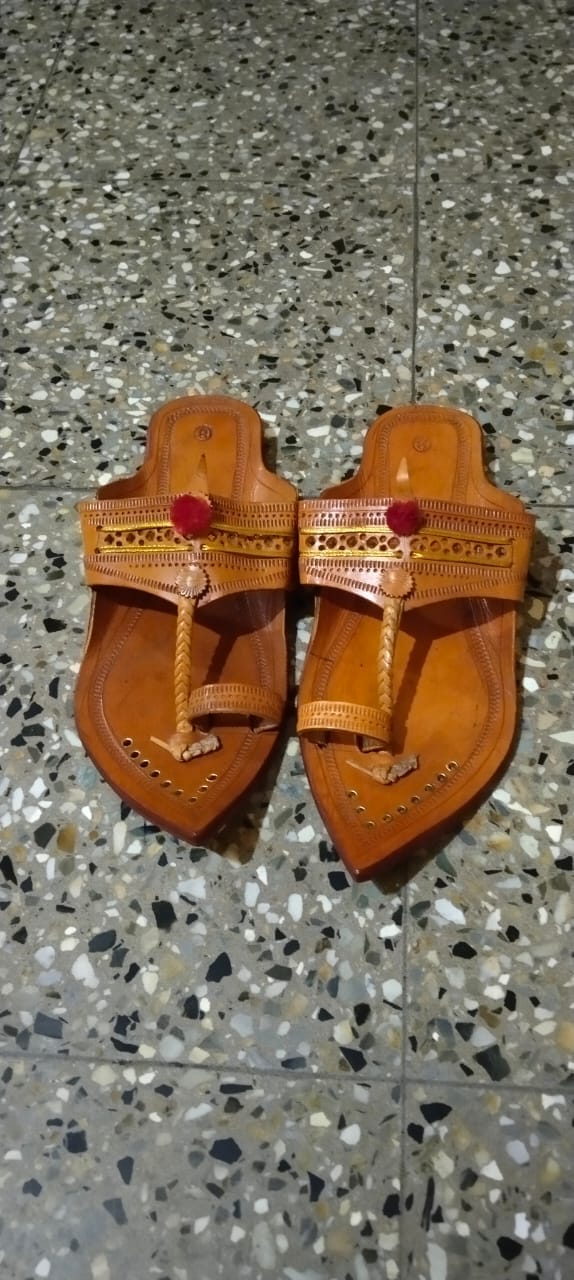 Hand Crafted Leather Kolapuri Chappals (No-8)