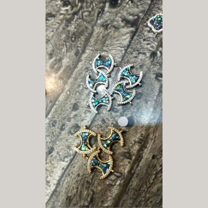 Abalone Gold American Diamond Crystal Centre Pcs For Women-SILVER