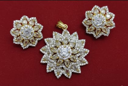 Pendant with earrings Pendant with earrings